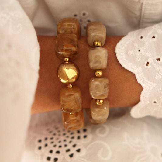 Bracelet Élastique Résine Marron & Perles  ✨
