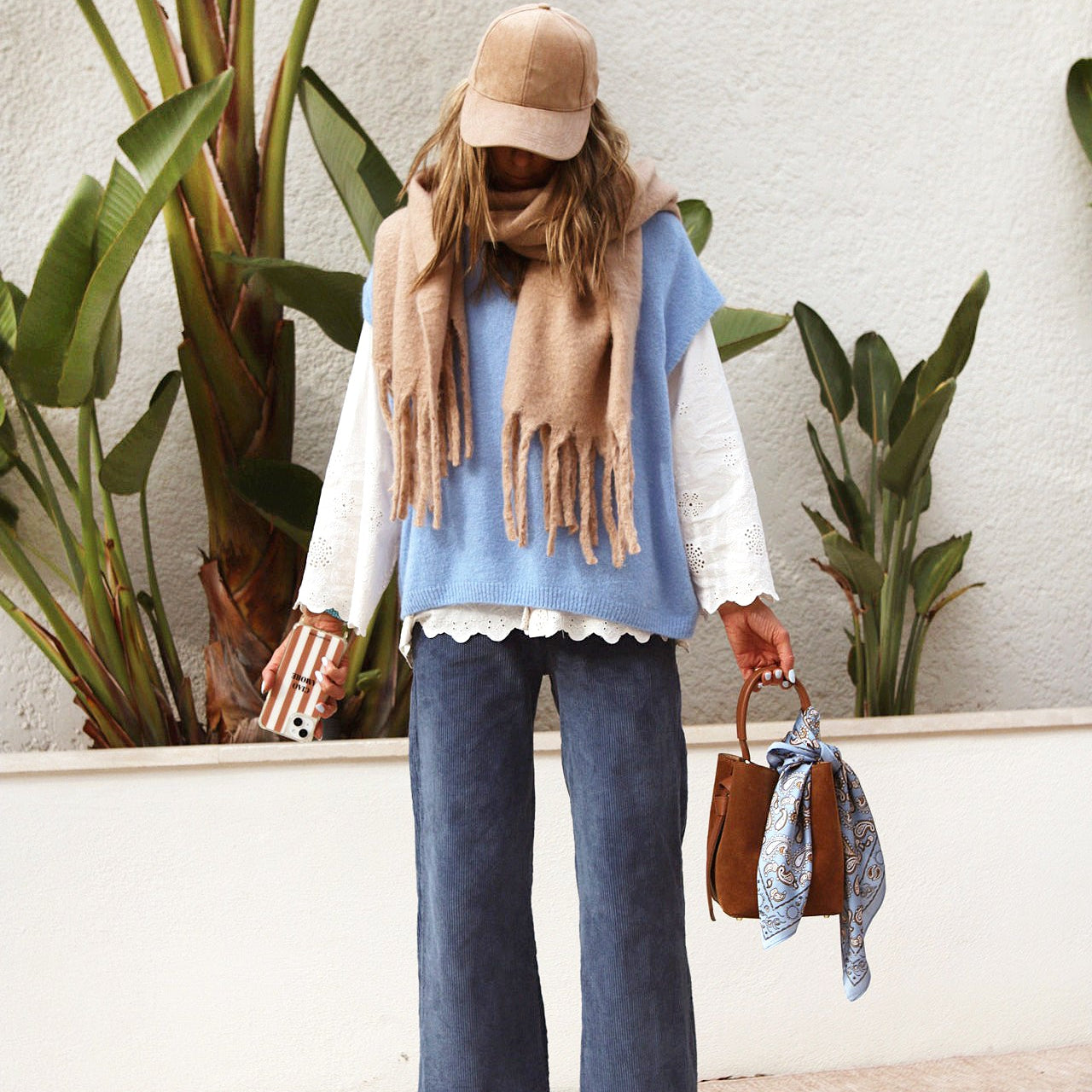 💙 Pull sans manches “Blue Alpaga”