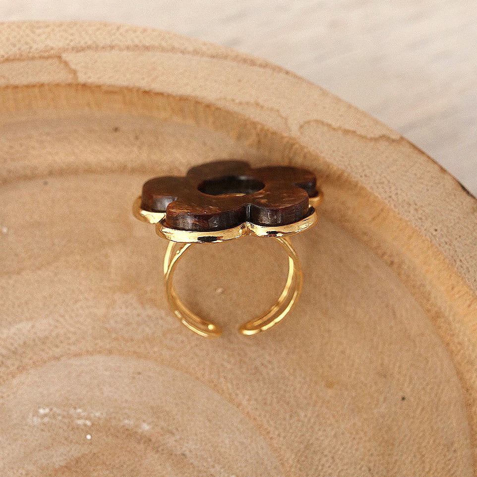 Bague Fleur Résine Marron 🌸✨